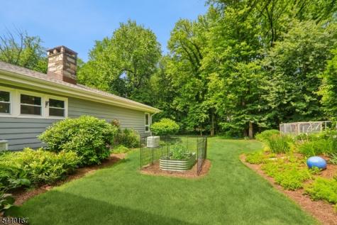 95 Yantacaw Brook Park Montclair NJ 07043