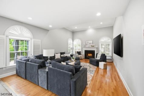 9 Cornerstone Way Livingston NJ 07039