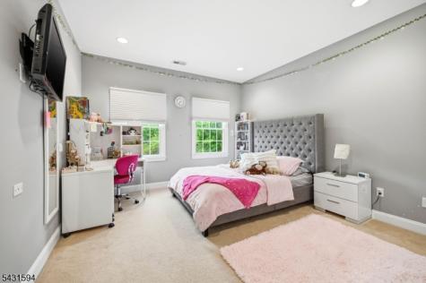 9 Cornerstone Way Livingston NJ 07039