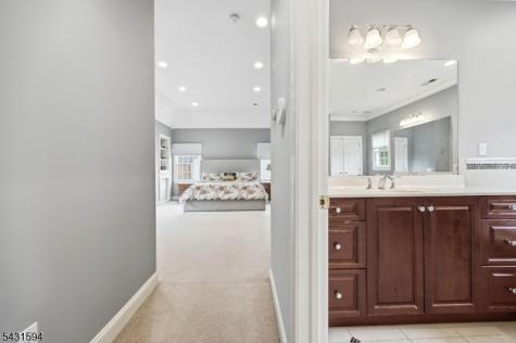 9 Cornerstone Way Livingston NJ 07039