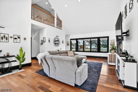 123 Passaic Avenue Pompton Lakes NJ 07442
