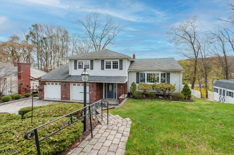 20 Stony Hill Court Butler NJ 07405