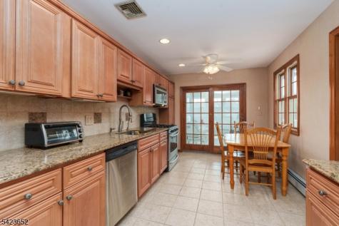 20 Stony Hill Court Butler NJ 07405