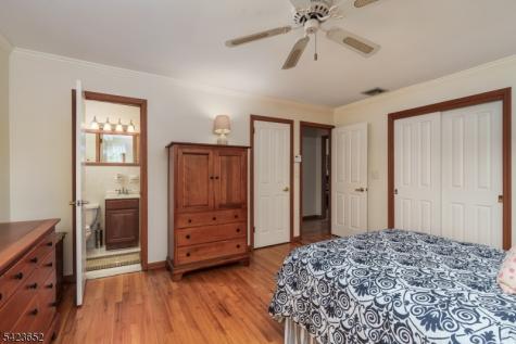 20 Stony Hill Court Butler NJ 07405