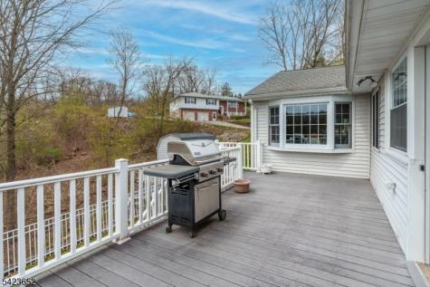 20 Stony Hill Court Butler NJ 07405