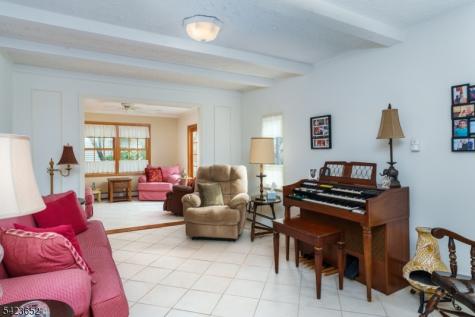 20 Stony Hill Court Butler NJ 07405