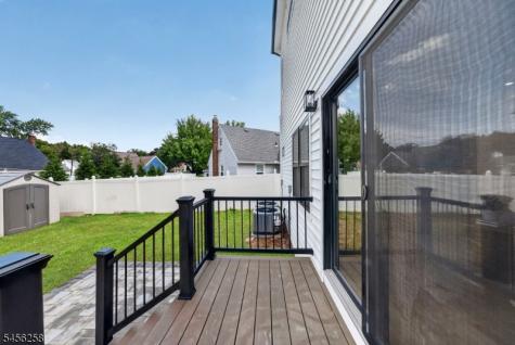 229 East Lane Clark NJ 07066