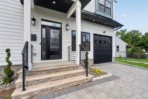 229 East Lane Clark NJ 07066