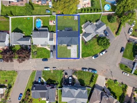229 East Lane Clark NJ 07066