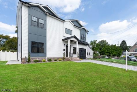 229 East Lane Clark NJ 07066