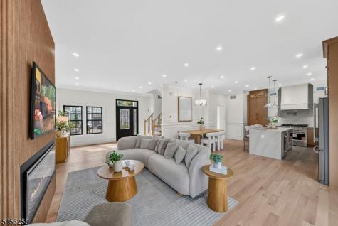 229 East Lane Clark NJ 07066