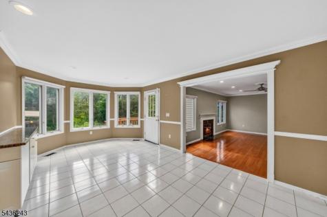 8 Van Duyne Court Montville NJ 07082