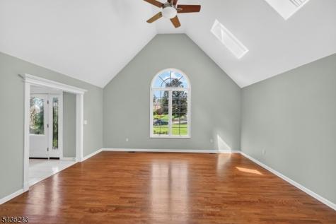 8 Van Duyne Court Montville NJ 07082