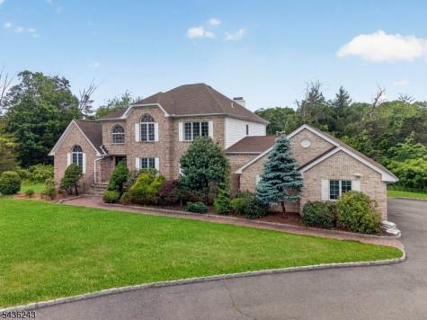 8 Van Duyne Court Montville NJ 07082