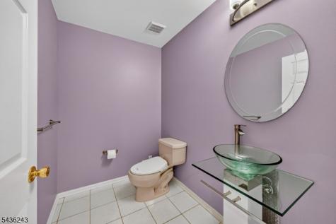 8 Van Duyne Court Montville NJ 07082
