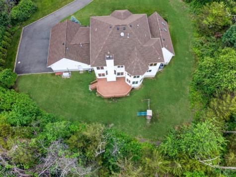 8 Van Duyne Court Montville NJ 07082