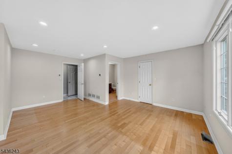 8 Van Duyne Court Montville NJ 07082