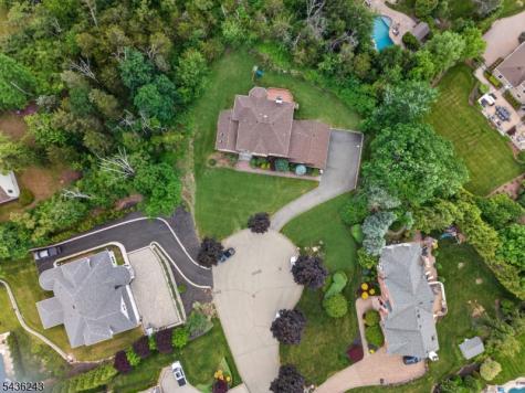 8 Van Duyne Court Montville NJ 07082