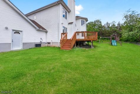 8 Van Duyne Court Montville NJ 07082