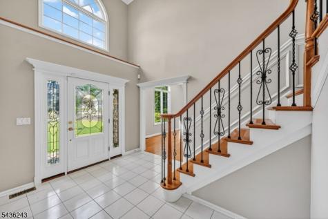 8 Van Duyne Court Montville NJ 07082