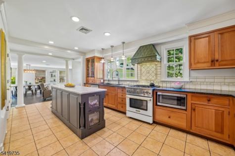 11 Hawthorne Road Millburn NJ 07078