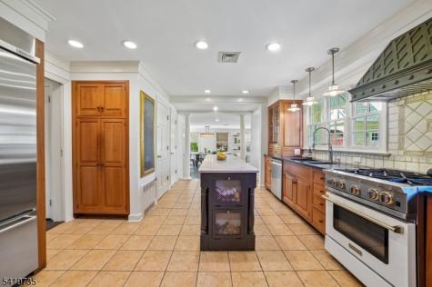 11 Hawthorne Road Millburn NJ 07078