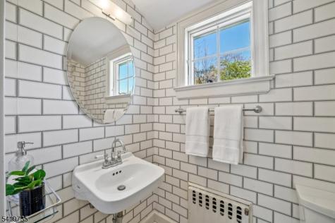 11 Hawthorne Road Millburn NJ 07078
