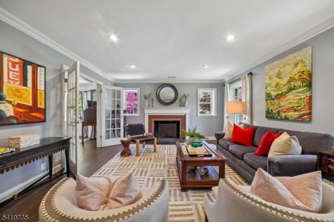 11 Hawthorne Road Millburn NJ 07078