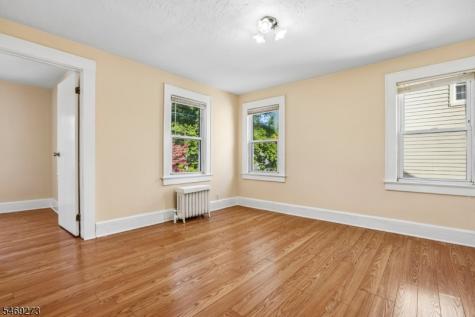 163 Maple Street West Orange NJ 07052