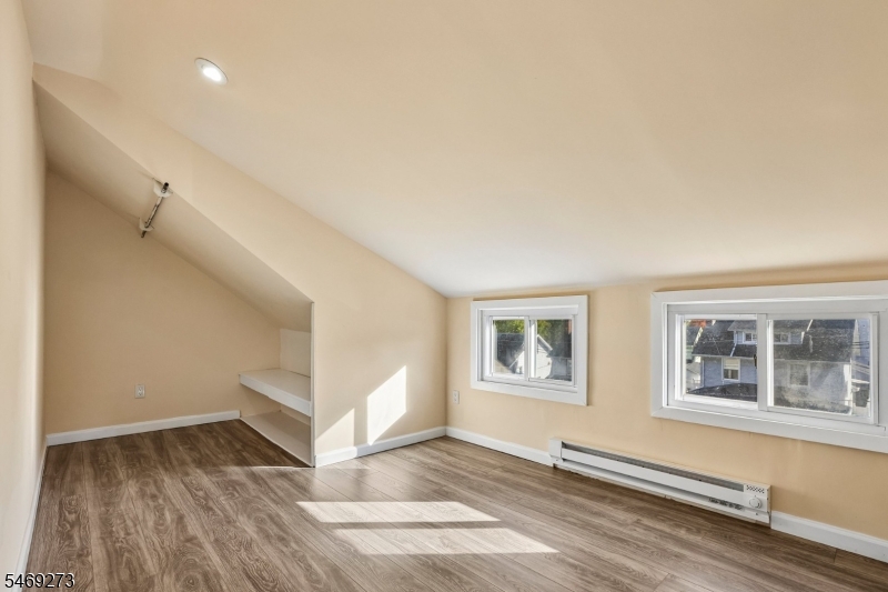 163 Maple Street West Orange NJ 07052