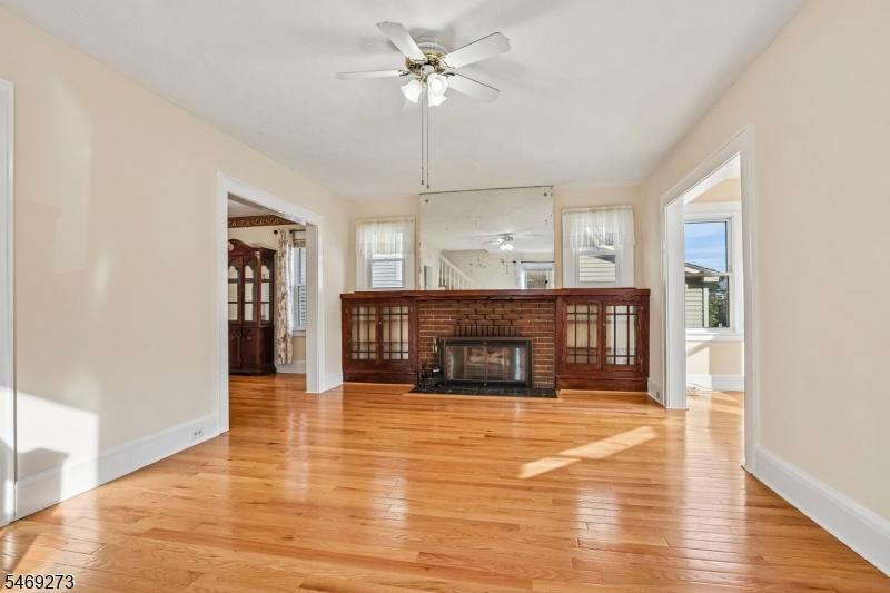 163 Maple Street West Orange NJ 07052
