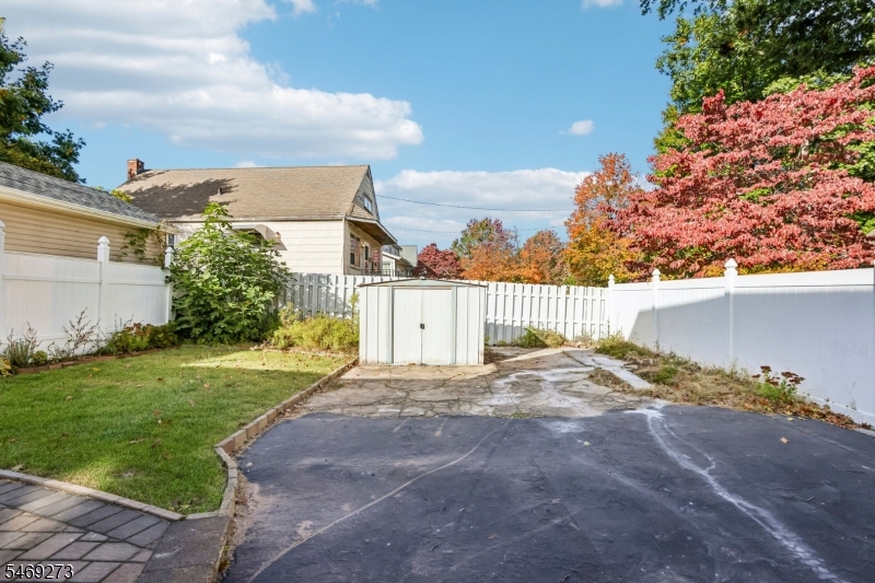 163 Maple Street West Orange NJ 07052