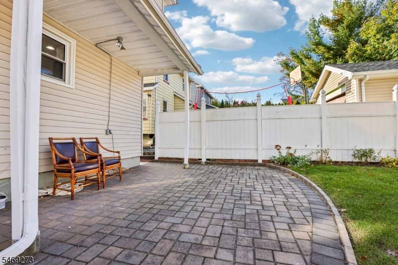 163 Maple Street West Orange NJ 07052