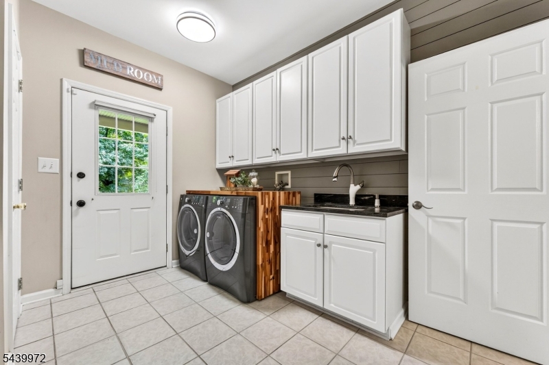 836 Atkinson Circle Hillsborough NJ 08844