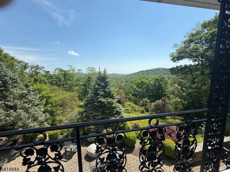 758 Ridge Road Terrace Kinnelon NJ 07405