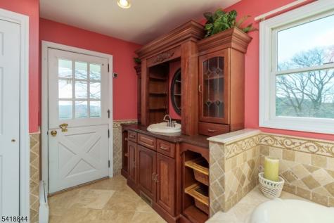 758 Ridge Road Terrace Kinnelon NJ 07405