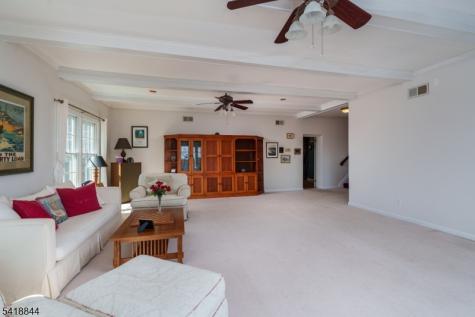 758 Ridge Road Terrace Kinnelon NJ 07405