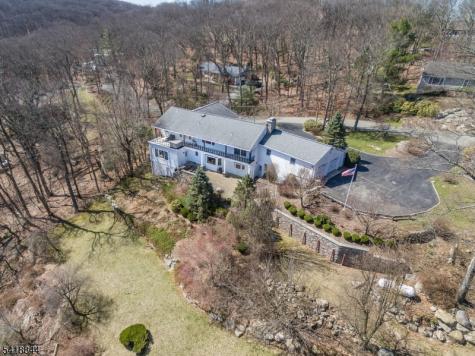 758 Ridge Road Terrace Kinnelon NJ 07405