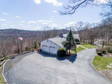 758 Ridge Road Terrace Kinnelon NJ 07405