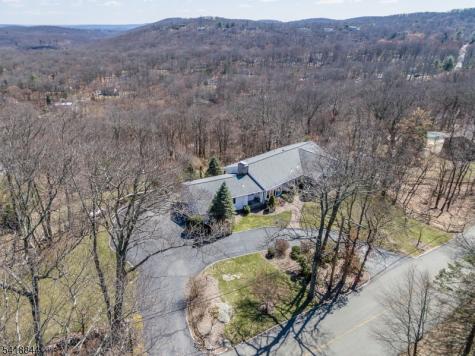 758 Ridge Road Terrace Kinnelon NJ 07405