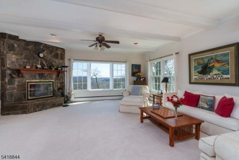 758 Ridge Road Terrace Kinnelon NJ 07405