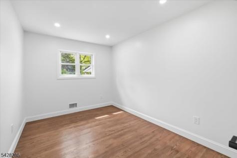 91 Seymour Terrace Piscataway NJ 08854