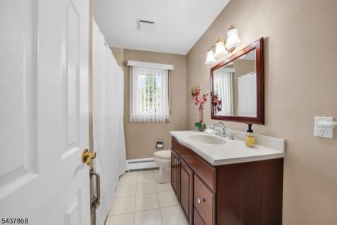 184 Andover Drive Wayne NJ 07470