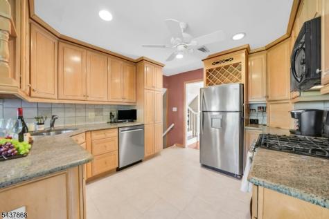 184 Andover Drive Wayne NJ 07470