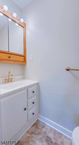 599 Lee Avenue Pohatcong NJ 08865