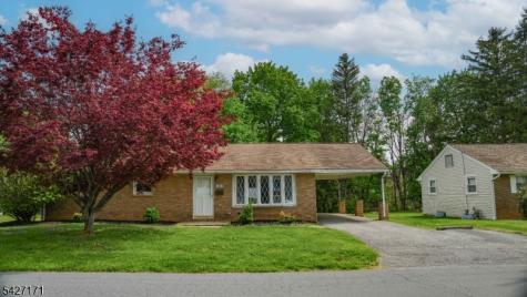 599 Lee Avenue Pohatcong NJ 08865