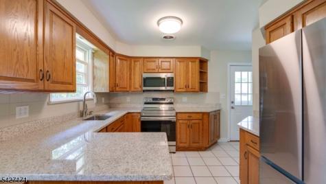 599 Lee Avenue Pohatcong NJ 08865