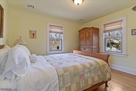955 Summit Avenue Westfield NJ 07090