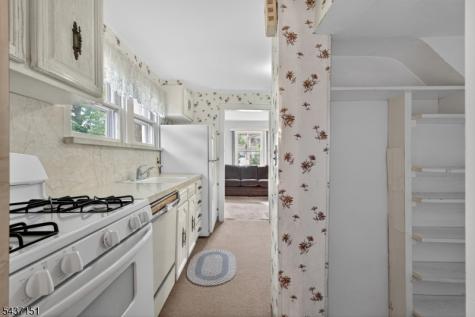 189 Tappan Avenue Belleville NJ 07109