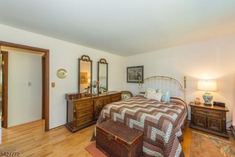 57 Lounsberry Hollow Road Vernon NJ 07461